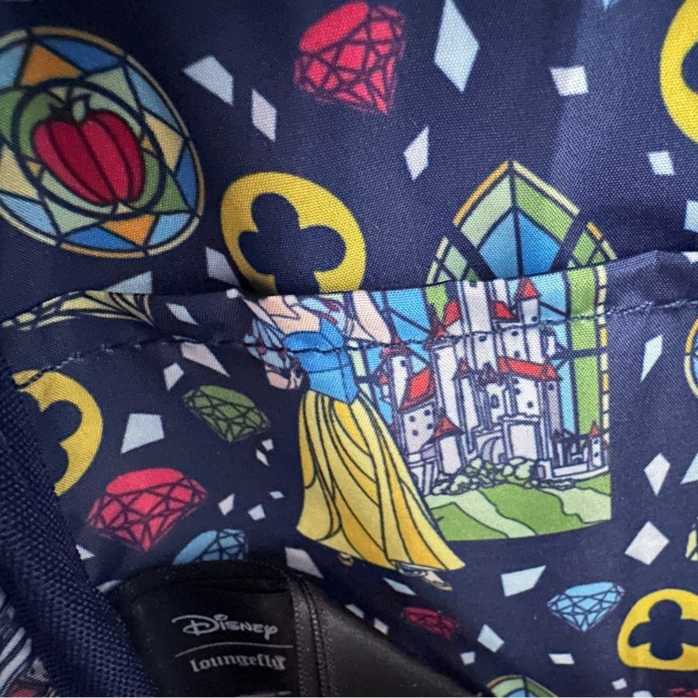 Loungefly Disney Princess Stained Glass Snow White Mini-Backpack  NWT - Picture 7 of 7